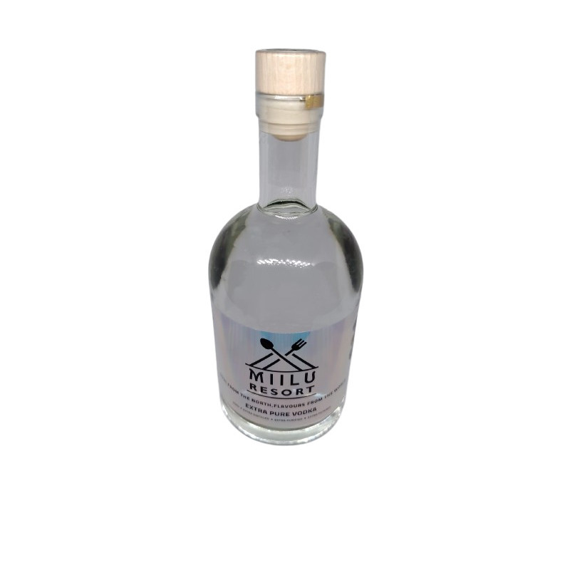 Custom label bottle - own logo & text