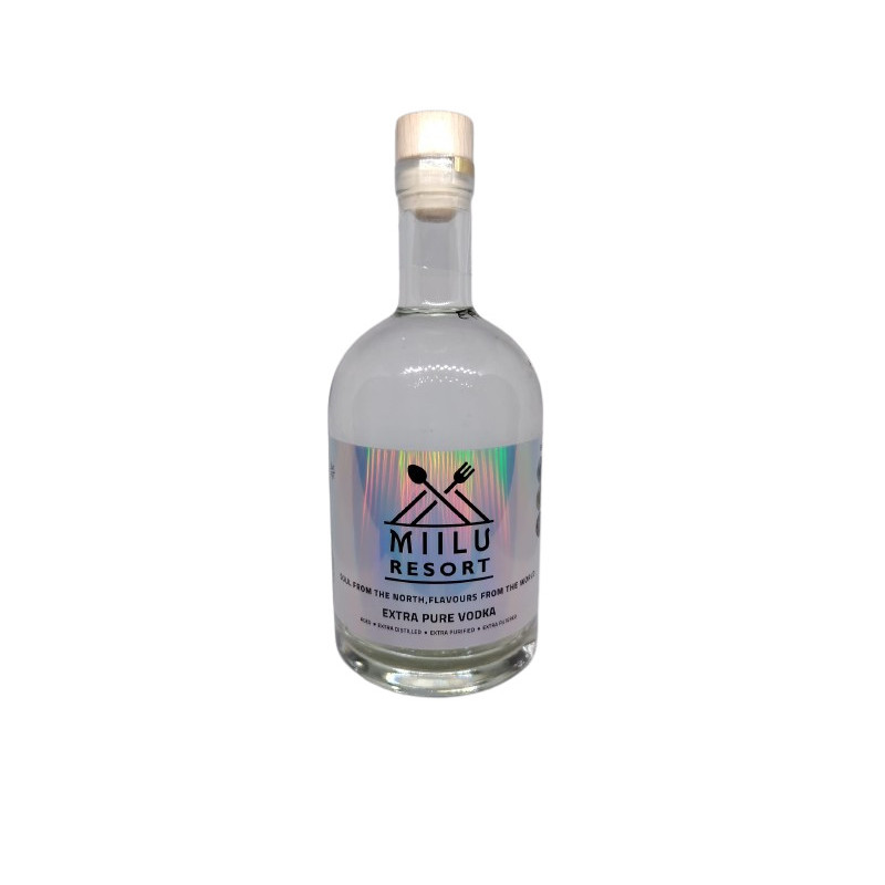 Custom label bottle - own logo & text
