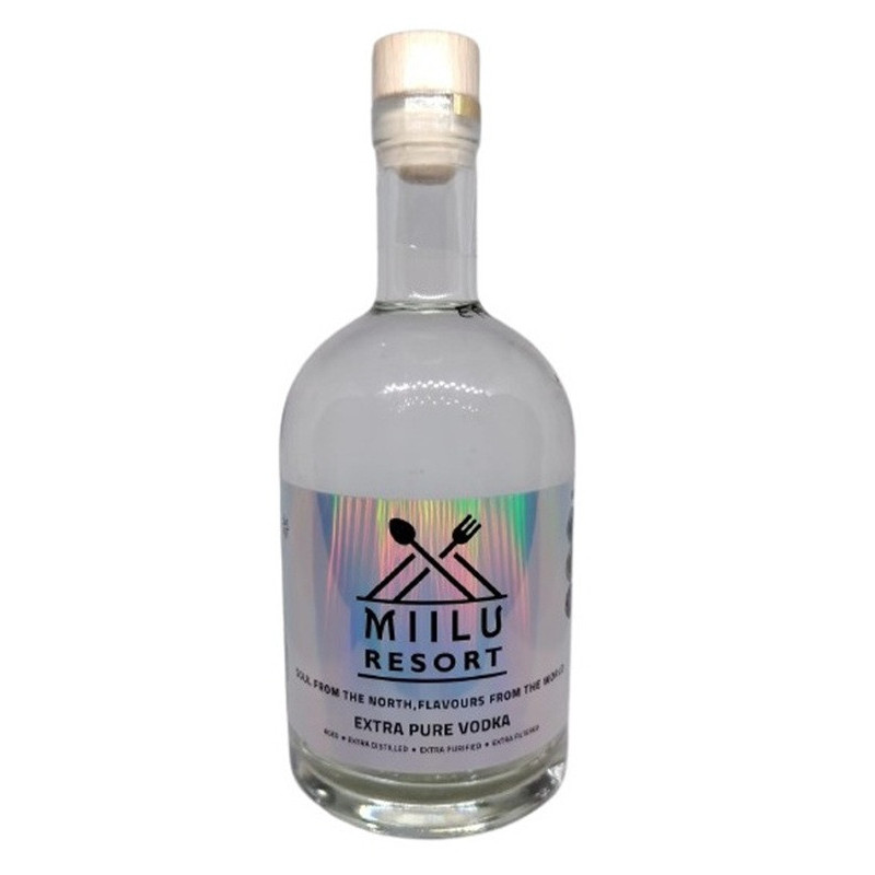 Custom label bottle - own logo & text